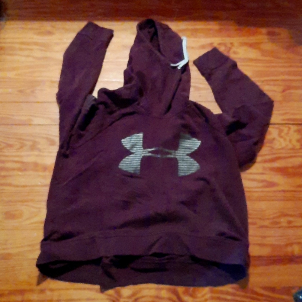 UnderArmour purple fitness hoodie, XL (sized small)